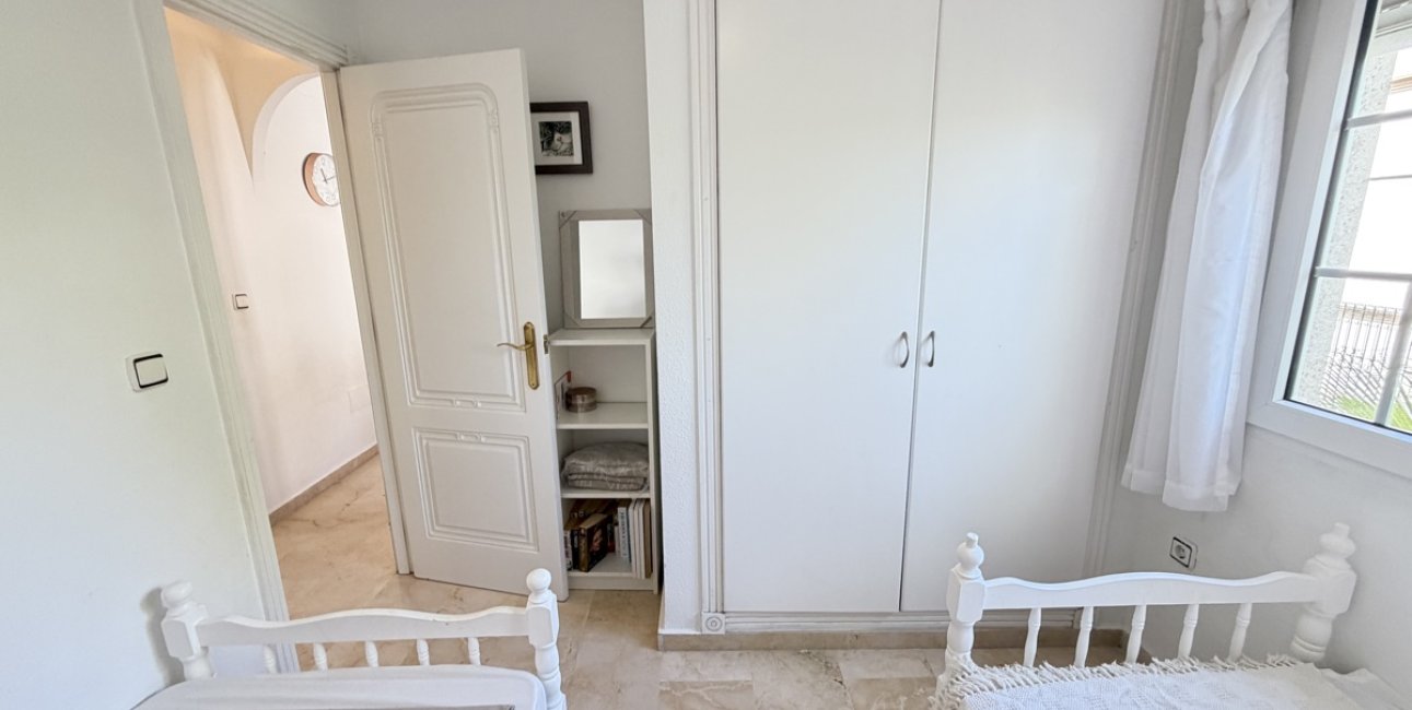 Resale - Apartment / flat -
Orihuela Costa - Las Ramblas