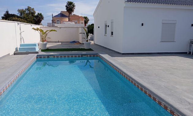 Rynek wtórny - Willa -
Orihuela Costa - Lomas de Cabo Roig