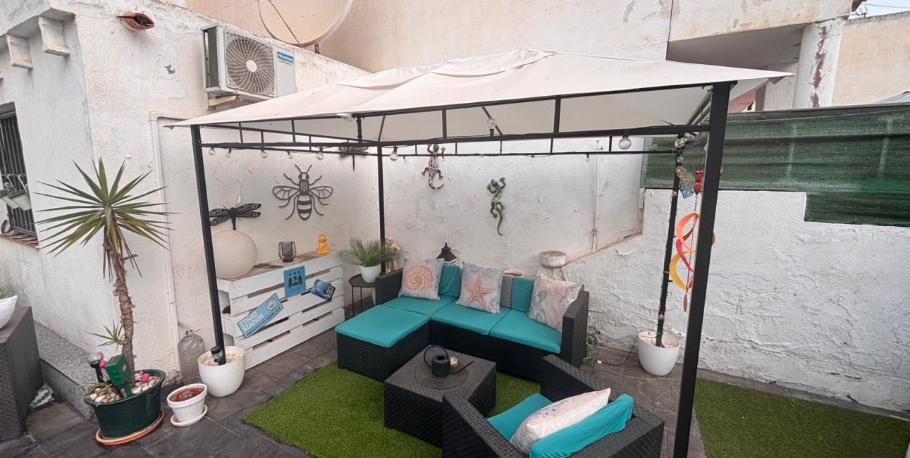 Resale - Apartment / flat -
Torrevieja - El Chaparral