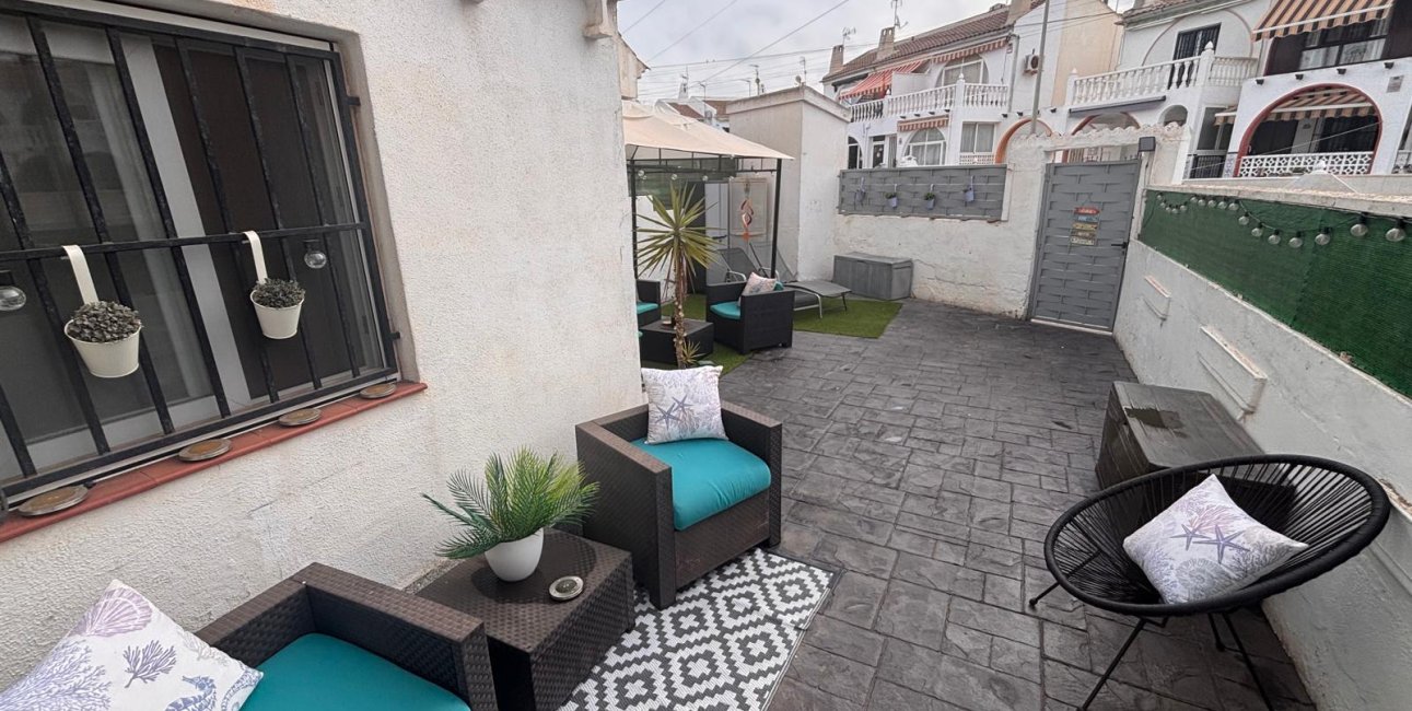 Resale - Apartment / flat -
Torrevieja - El Chaparral