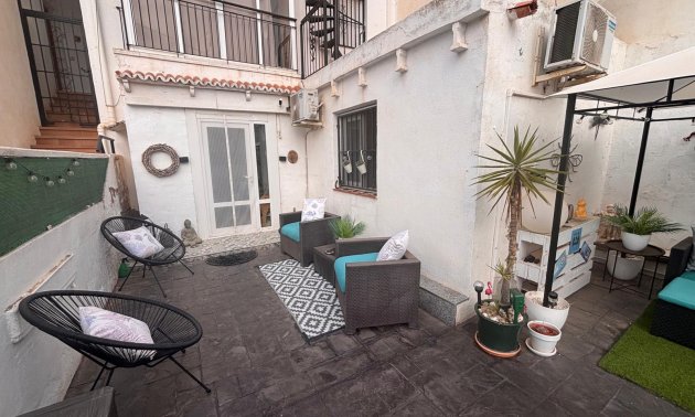 Resale - Apartment / flat -
Torrevieja - El Chaparral
