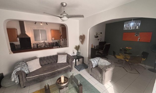 Resale - Apartment / flat -
Torrevieja - El Chaparral
