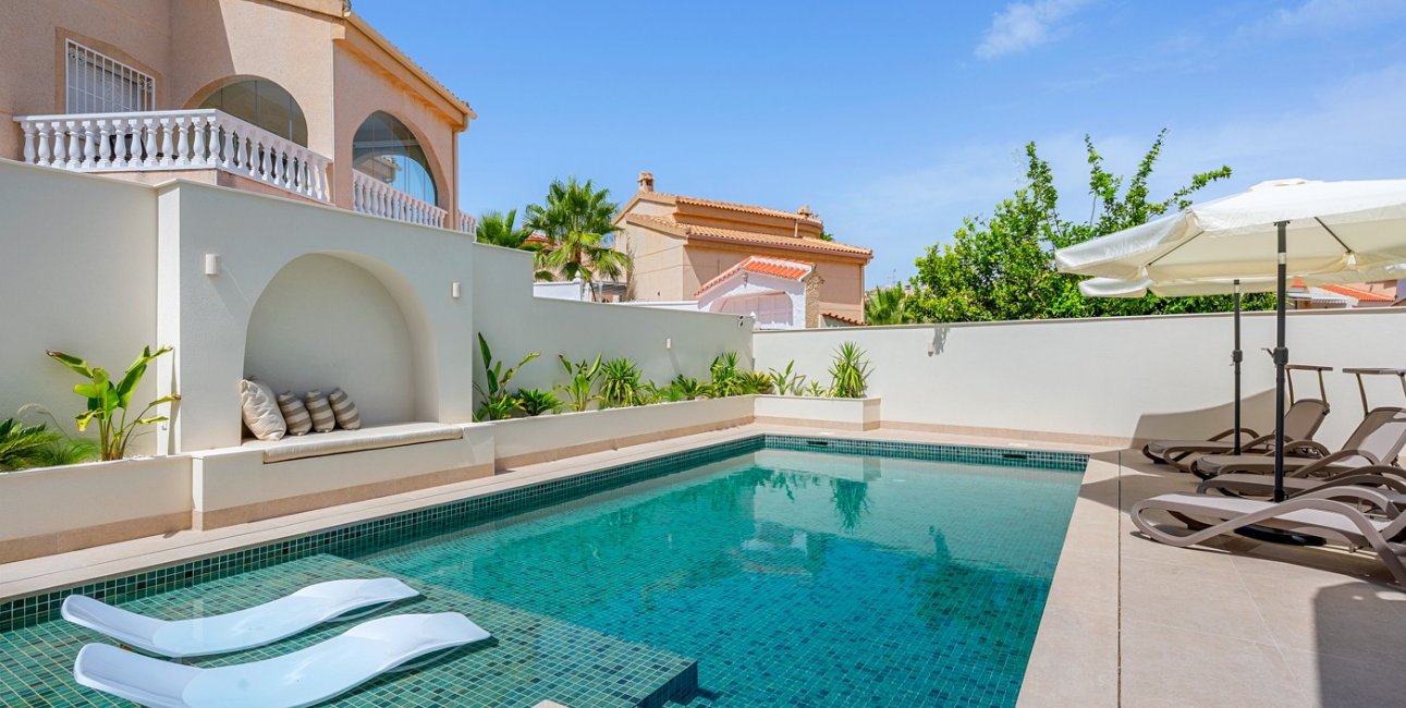Resale - Villa -
Ciudad Quesada - La Marquesa