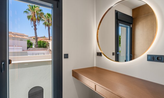 Resale - Villa -
Ciudad Quesada - La Marquesa