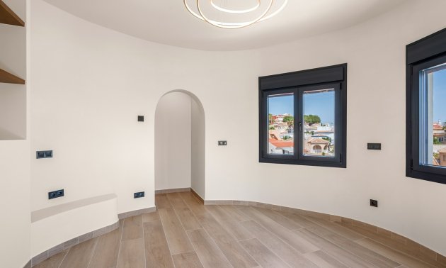 Resale - Villa -
Ciudad Quesada - La Marquesa