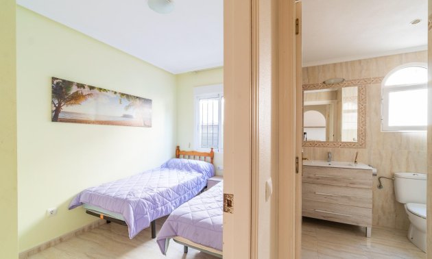 Resale - Apartment / flat -
Orihuela Costa - Los Dolses