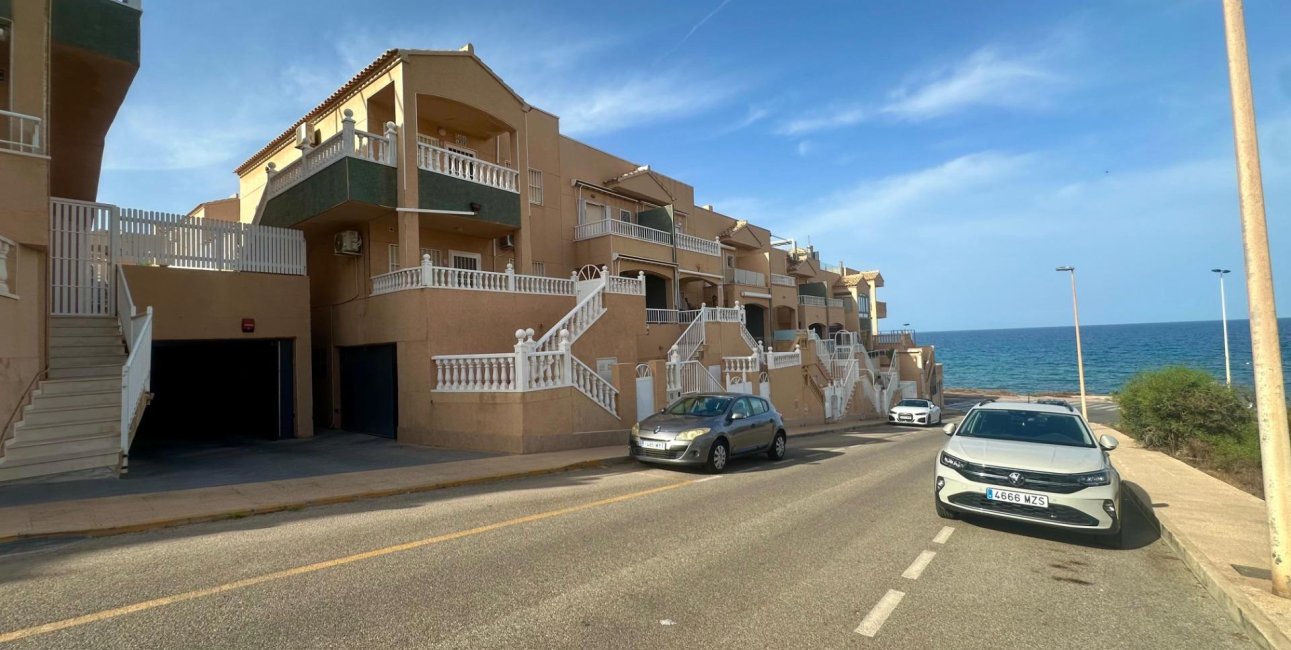 Resale - Garage -
Torrevieja - Cabo cervera