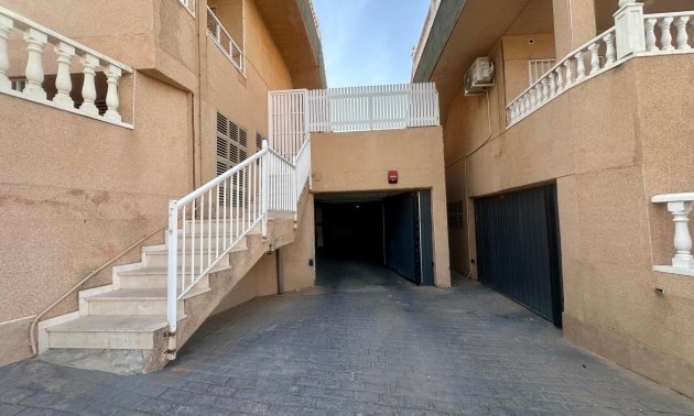 Resale - Garage -
Torrevieja - Cabo cervera