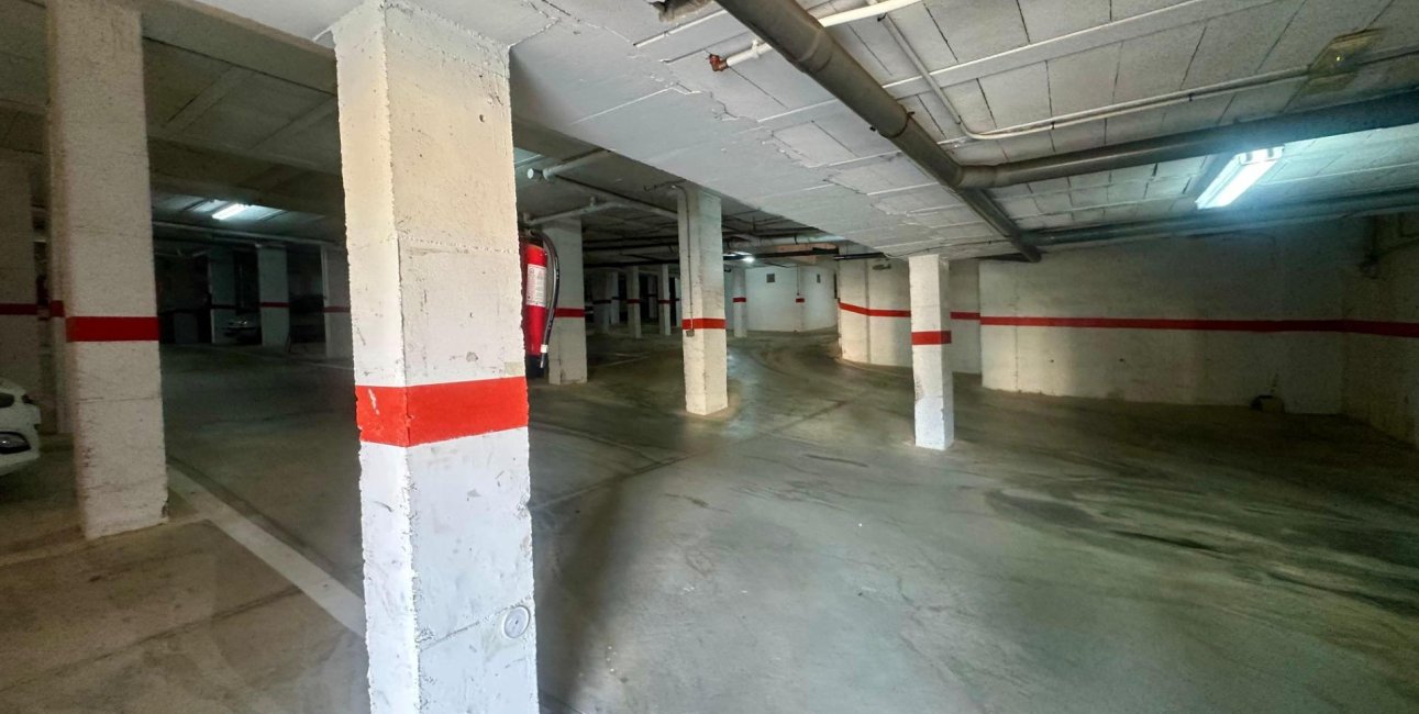 Resale - Garage -
Torrevieja - Cabo cervera