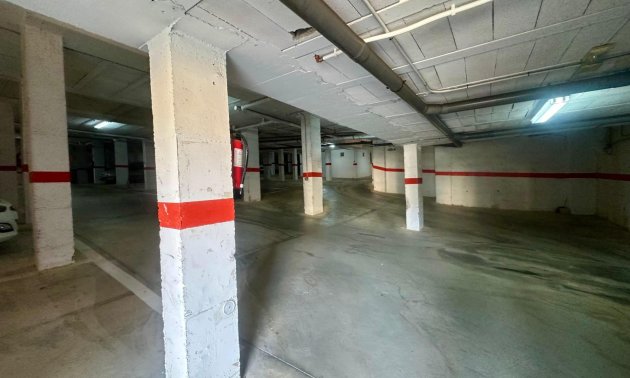 Resale - Garage -
Torrevieja - Cabo cervera