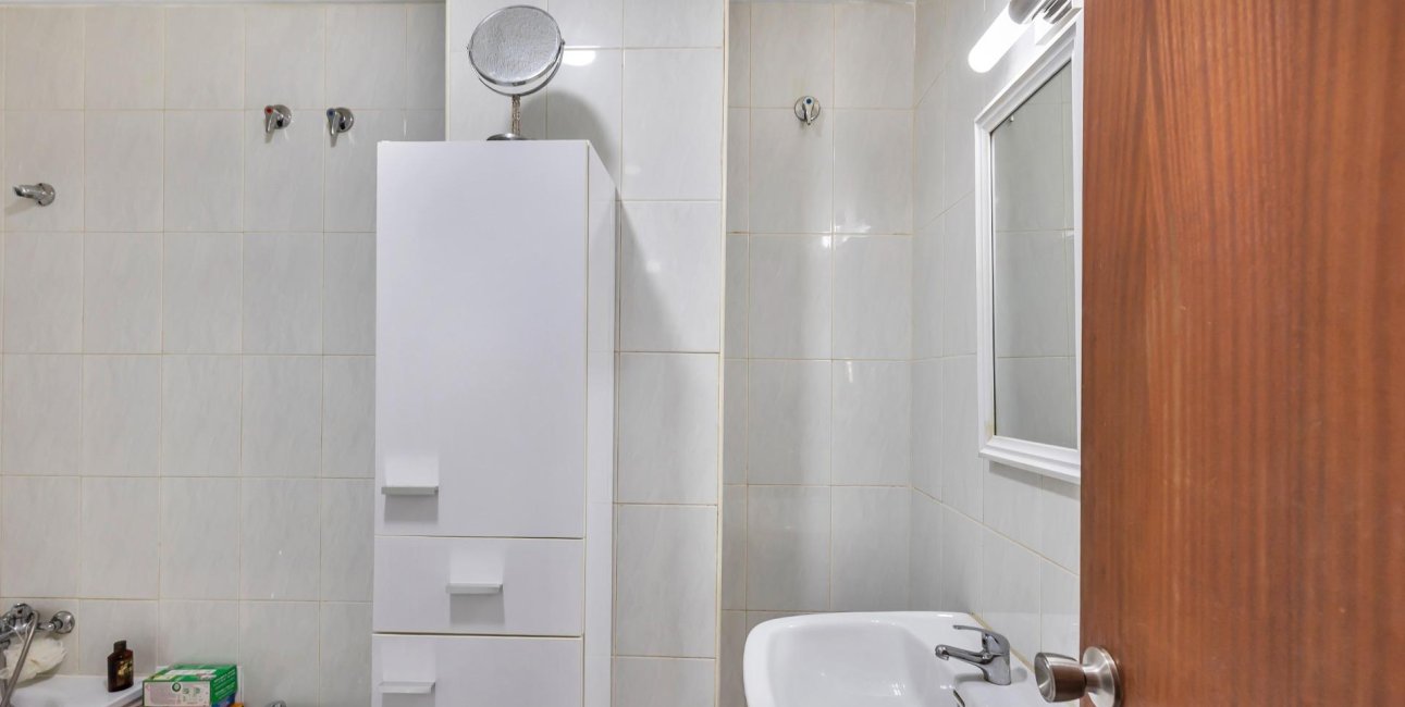 Resale - Apartment / flat -
Torrevieja - Centro