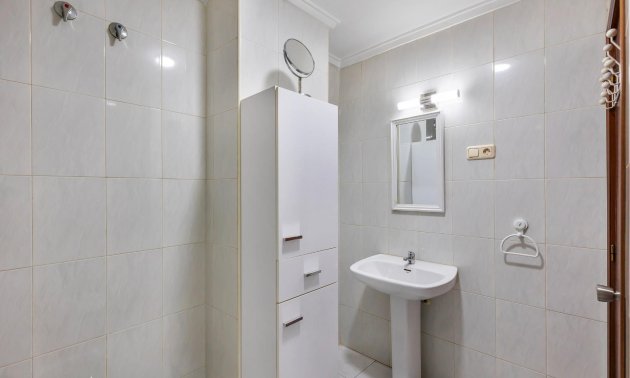 Resale - Apartment / flat -
Torrevieja - Centro
