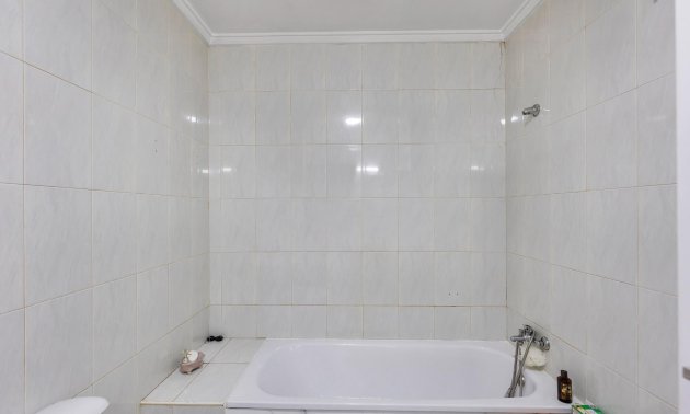 Resale - Apartment / flat -
Torrevieja - Centro