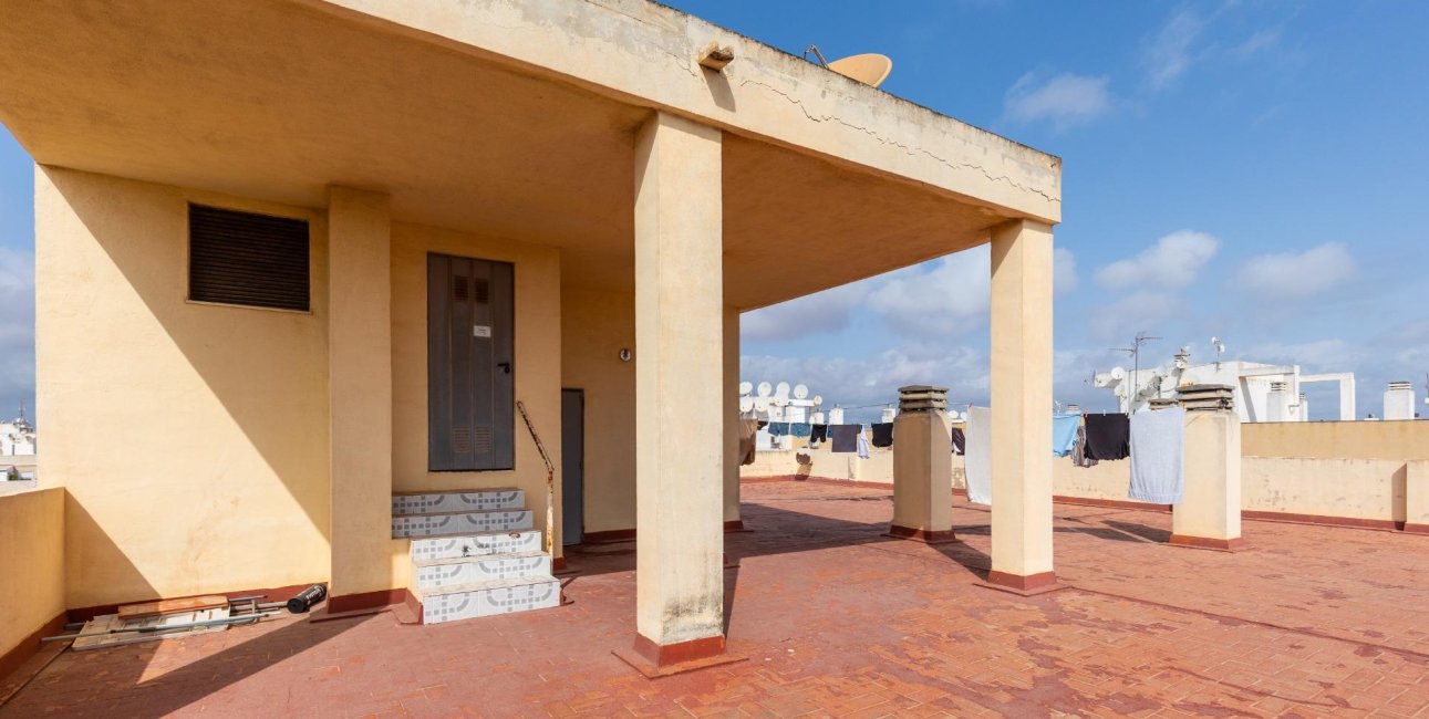 Resale - Apartment / flat -
Torrevieja - Centro