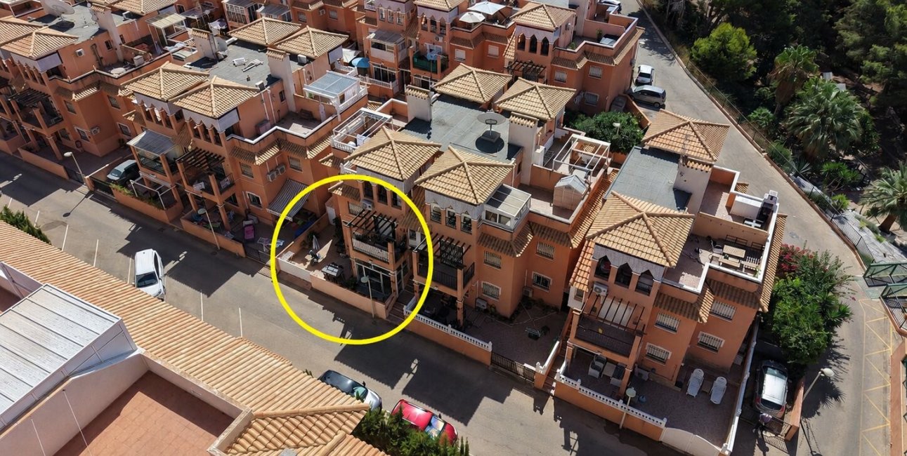 Resale - Apartment / flat -
Orihuela Costa - Playa Flamenca