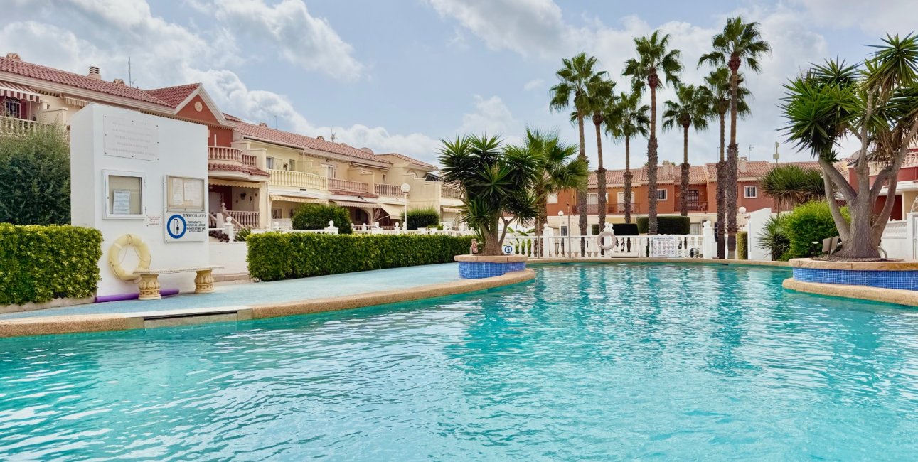Resale - Townhouse -
Ciudad Quesada - Doña Pepa