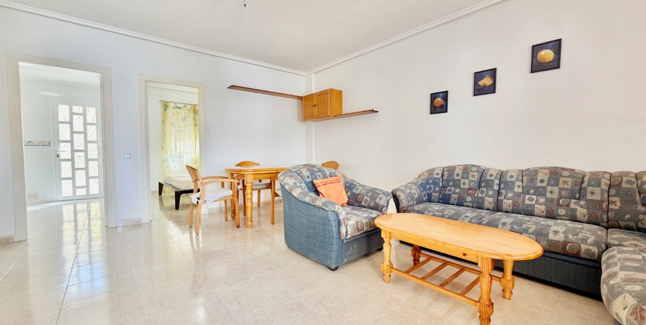 Resale - Townhouse -
Ciudad Quesada - Doña Pepa