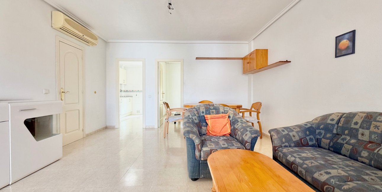 Resale - Townhouse -
Ciudad Quesada - Doña Pepa