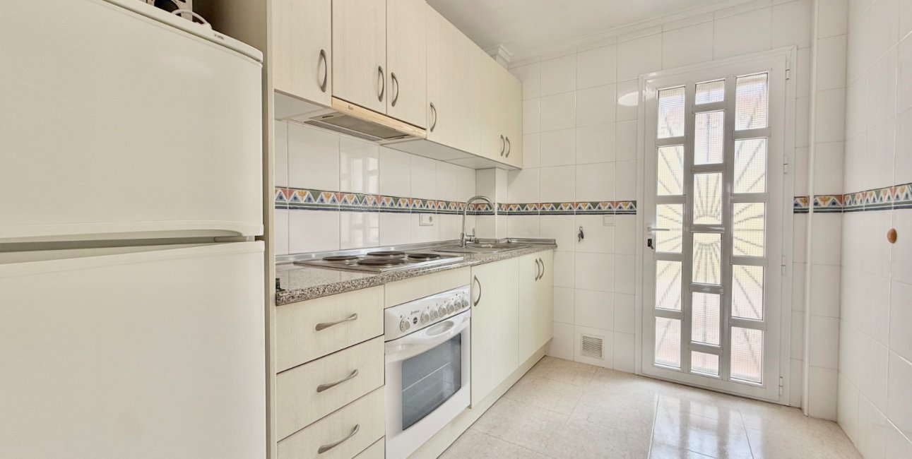 Resale - Townhouse -
Ciudad Quesada - Doña Pepa