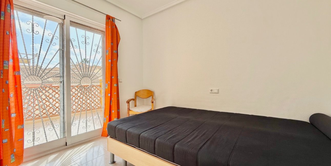 Resale - Townhouse -
Ciudad Quesada - Doña Pepa
