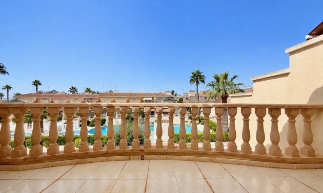 Resale - Townhouse -
Ciudad Quesada - Doña Pepa