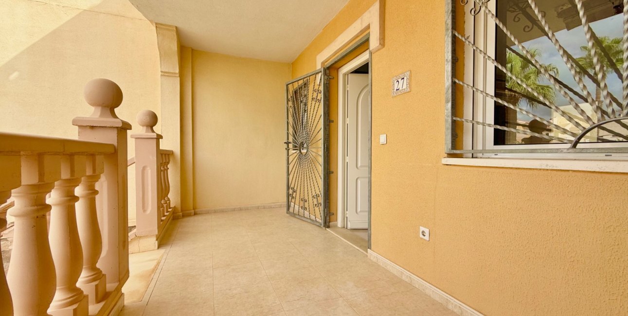 Resale - Townhouse -
Ciudad Quesada - Doña Pepa