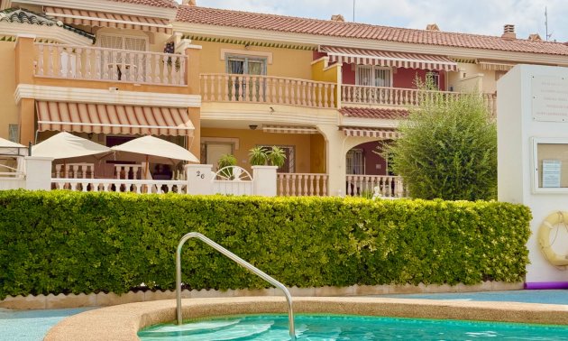Resale - Townhouse -
Ciudad Quesada - Doña Pepa
