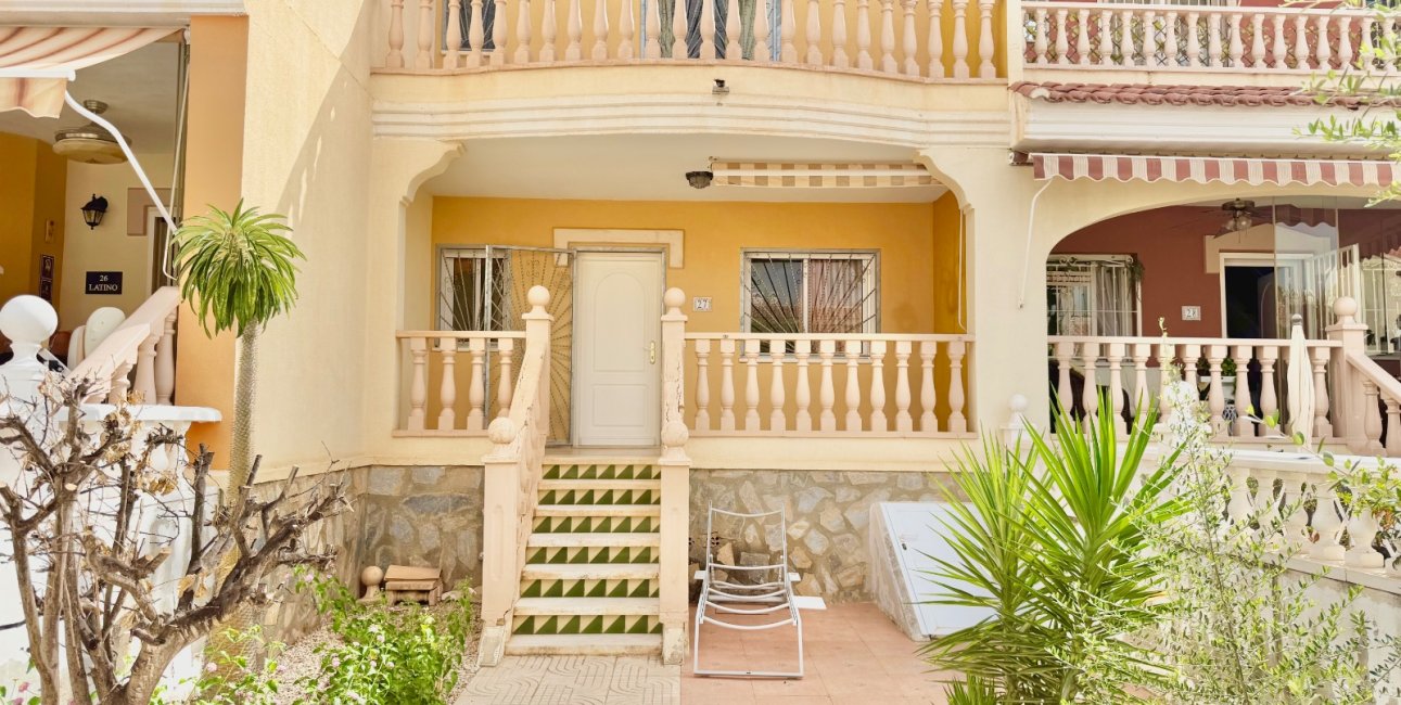 Resale - Townhouse -
Ciudad Quesada - Doña Pepa