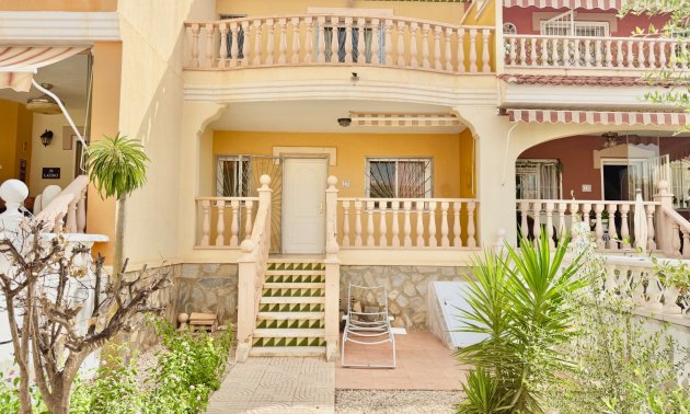 Resale - Townhouse -
Ciudad Quesada - Doña Pepa