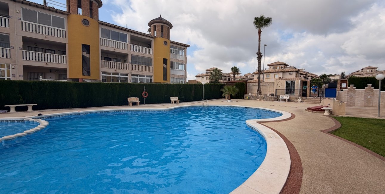 Reventa - Apartamento / piso -
Orihuela Costa - Villamartin