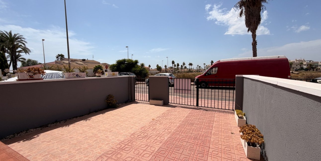 Resale - Townhouse -
Ciudad Quesada - Doña Pepa