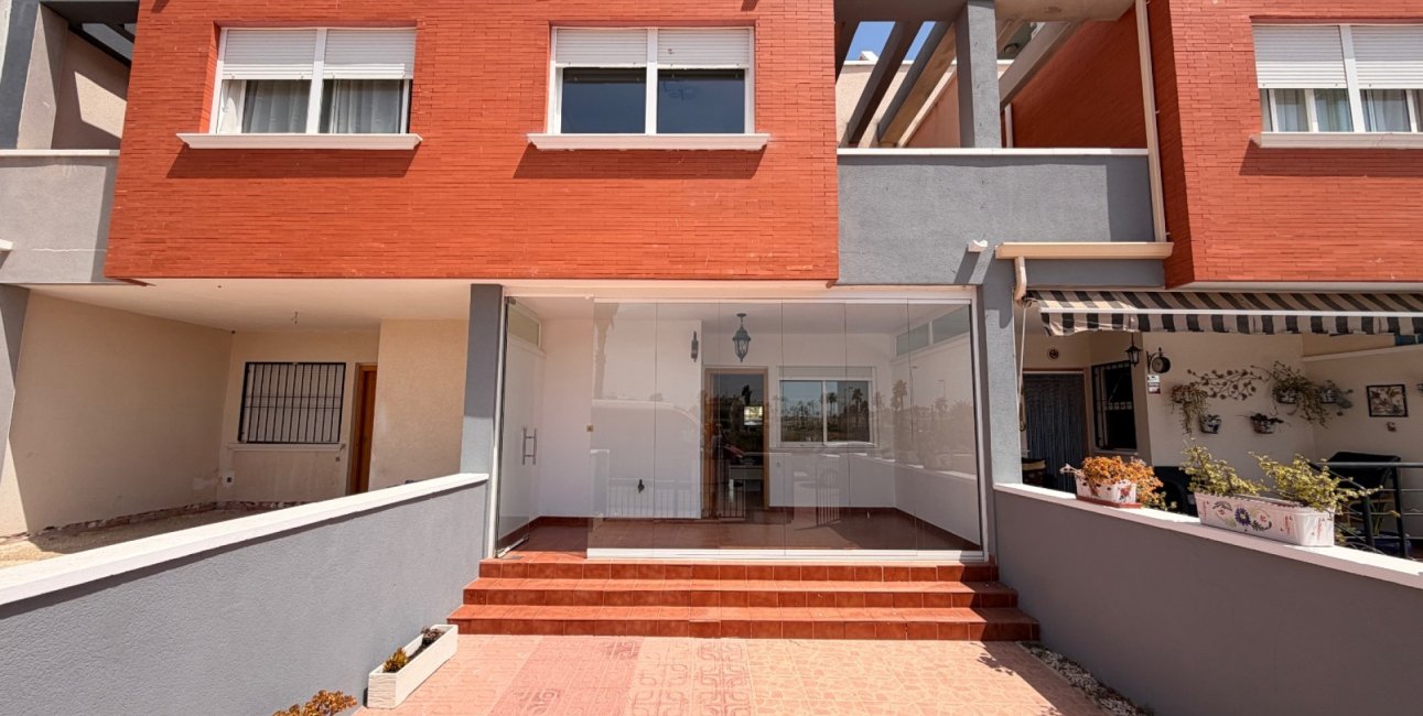 Resale - Townhouse -
Ciudad Quesada - Doña Pepa