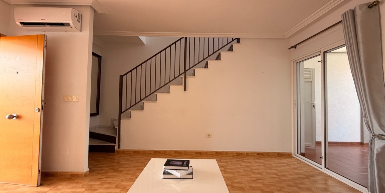Resale - Townhouse -
Ciudad Quesada - Doña Pepa