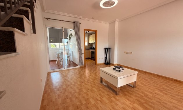 Resale - Townhouse -
Ciudad Quesada - Doña Pepa