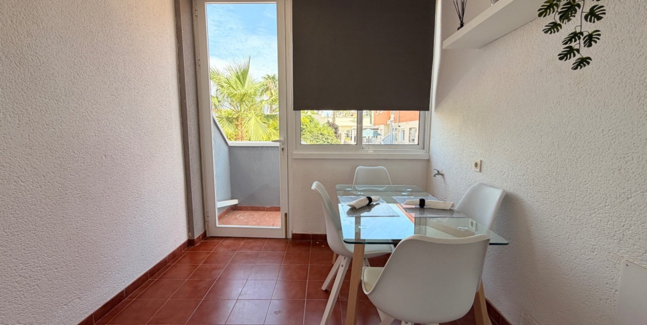 Resale - Townhouse -
Ciudad Quesada - Doña Pepa