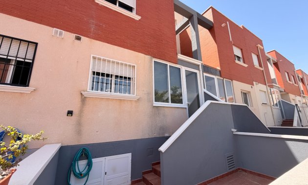 Resale - Townhouse -
Ciudad Quesada - Doña Pepa