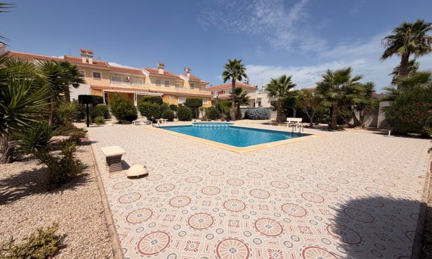 Resale - Townhouse -
Ciudad Quesada - Doña Pepa