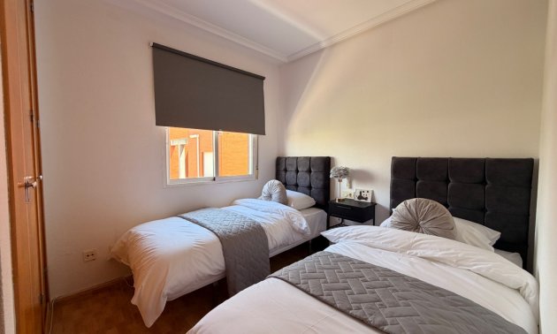 Resale - Townhouse -
Ciudad Quesada - Doña Pepa