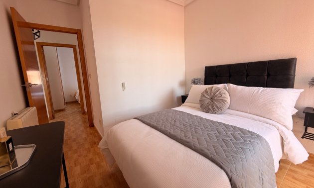 Resale - Townhouse -
Ciudad Quesada - Doña Pepa
