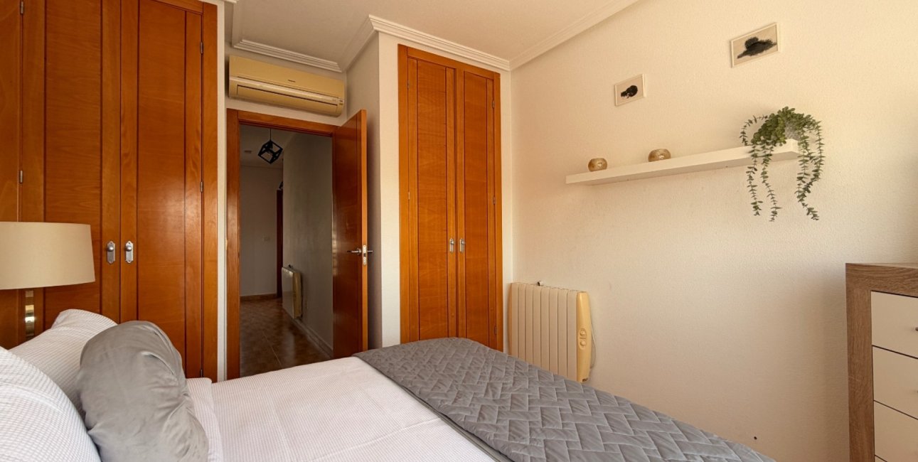 Resale - Townhouse -
Ciudad Quesada - Doña Pepa