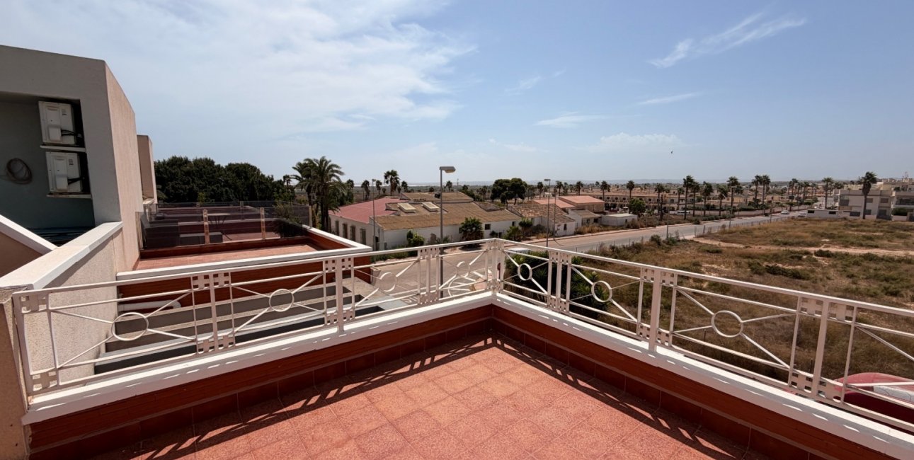 Resale - Townhouse -
Ciudad Quesada - Doña Pepa