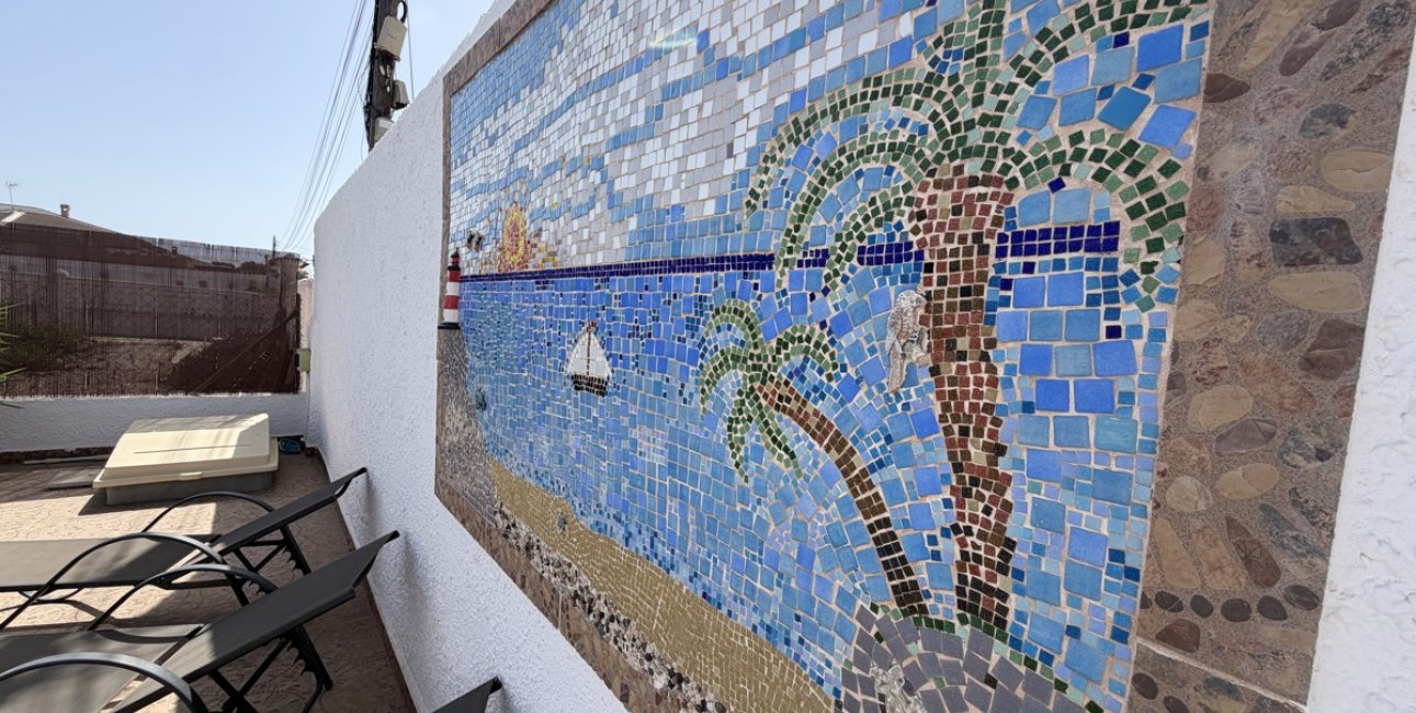 Resale - Villa -
Torrevieja - San Luis