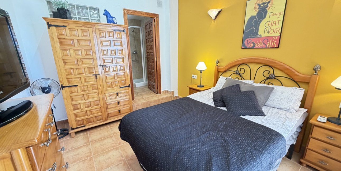 Resale - Villa -
Torrevieja - San Luis