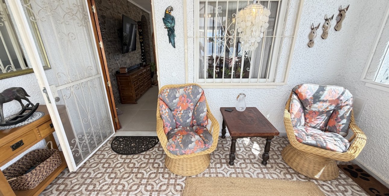 Resale - Villa -
Torrevieja - San Luis