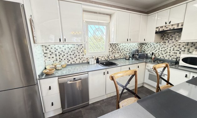 Resale - Villa -
Torrevieja - San Luis