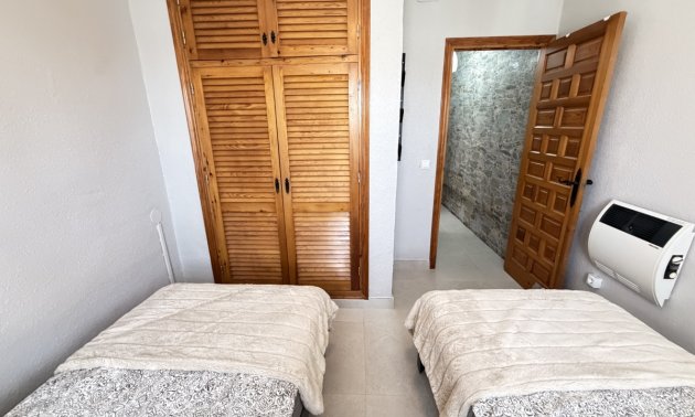 Resale - Villa -
Torrevieja - San Luis