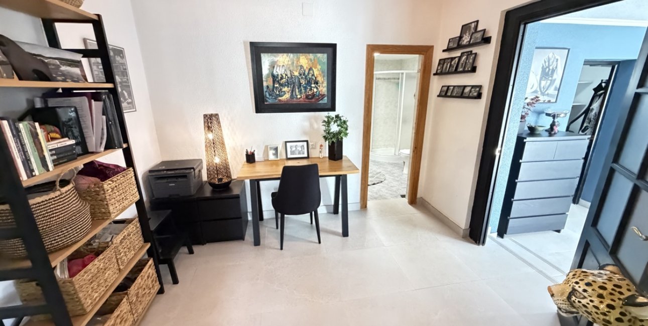 Resale - Villa -
Torrevieja - San Luis