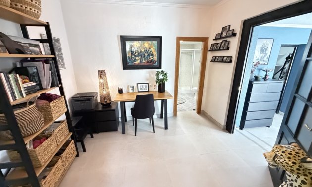 Resale - Villa -
Torrevieja - San Luis