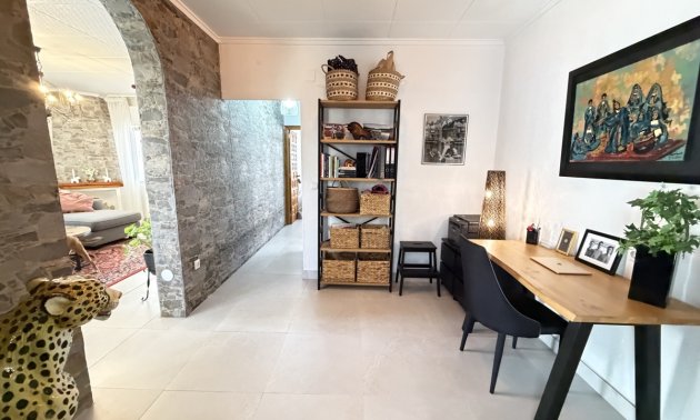 Resale - Villa -
Torrevieja - San Luis
