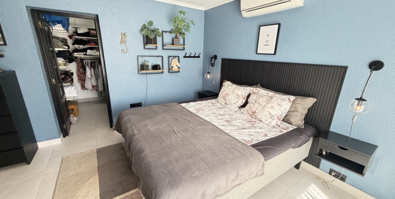 Resale - Villa -
Torrevieja - San Luis